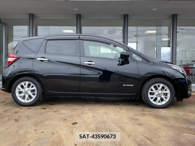 Nissan NOTE 2019-07 253065-3