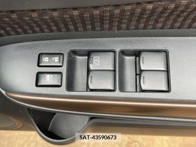 Nissan NOTE 2019-07 253065-9