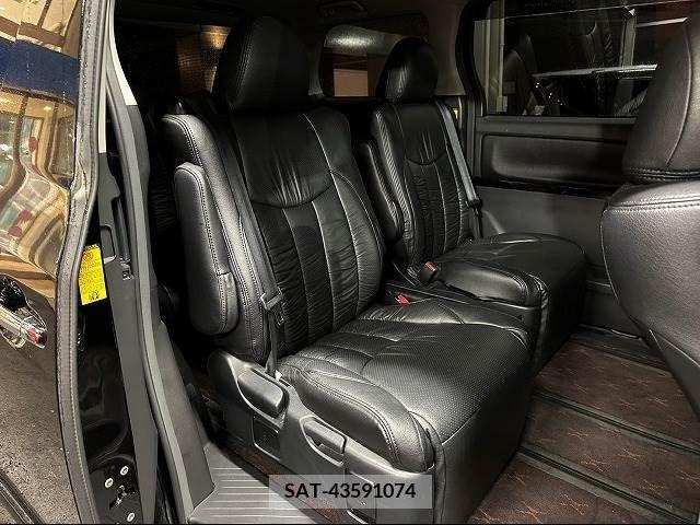 Toyota ALPHARD 2013-08 258901-8