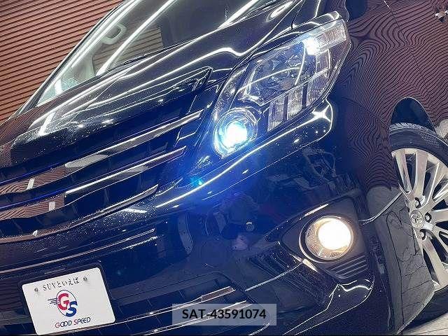 Toyota ALPHARD 2013-08 258901-9
