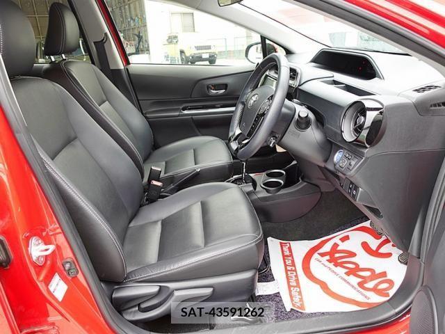 Toyota AQUA 2017-06 292135-16