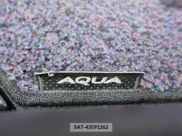 Toyota AQUA 2017-06 292135-19