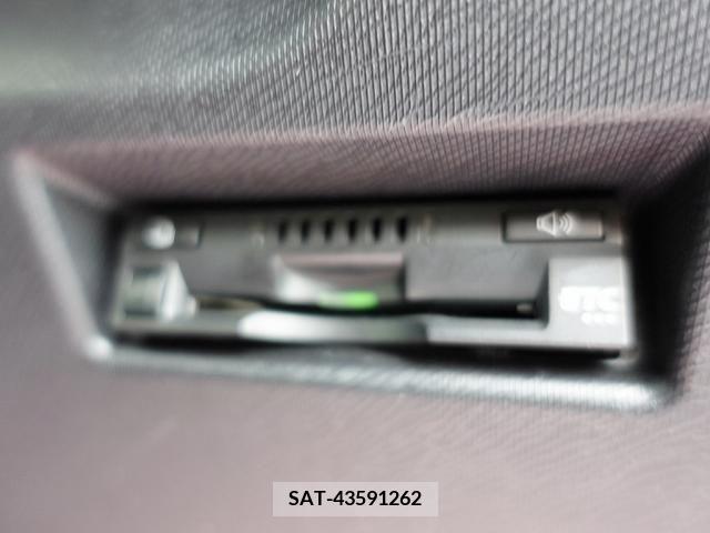Toyota AQUA 2017-06 292135-20