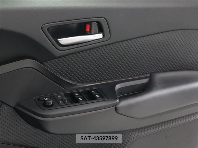 Toyota C-HR 2019-07 344757-23