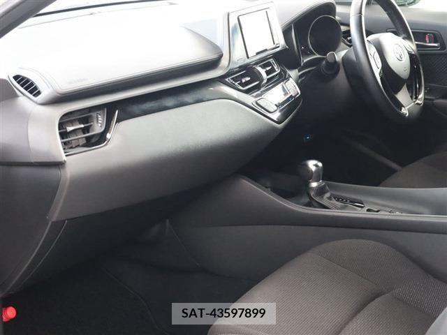 Toyota C-HR 2019-07 344757-27