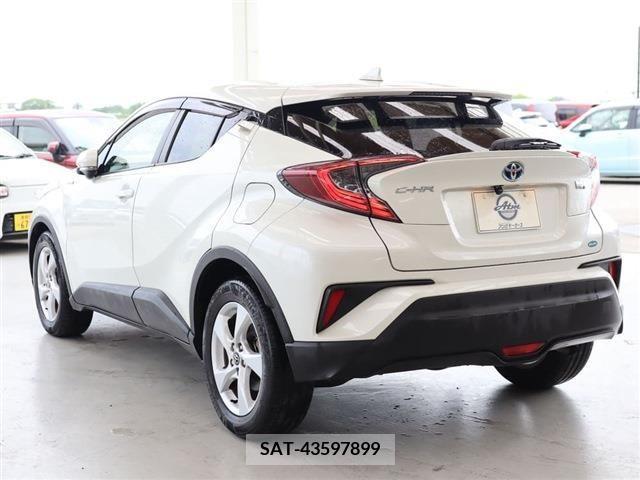 Toyota C-HR 2019-07 344757-5