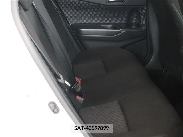 Toyota C-HR 2019-07 344757-26