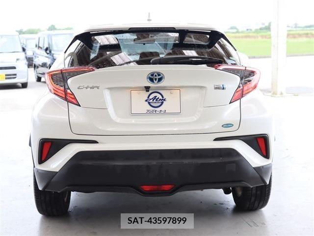 Toyota C-HR 2019-07 344757-4