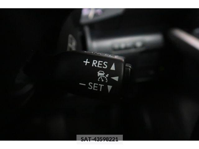 Lexus IS 2015-12 276552-12