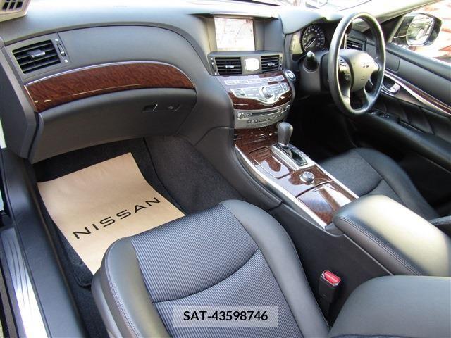 Nissan FUGA 2017-03 212040-15