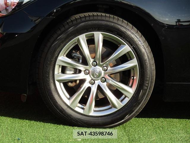 Nissan FUGA 2017-03 212040-8