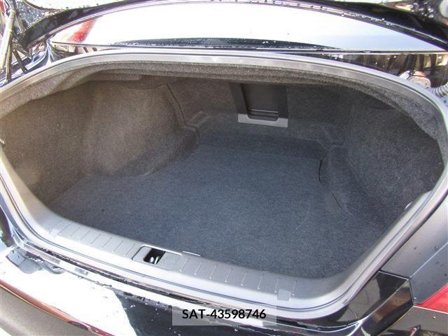 Nissan FUGA 2017-03 212040-7