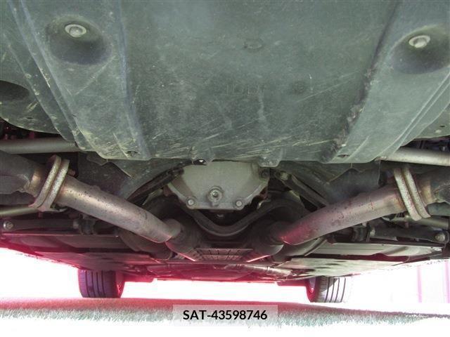 Nissan FUGA 2017-03 212040-22