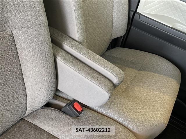 Daihatsu TANTO 2022-06 310422-25