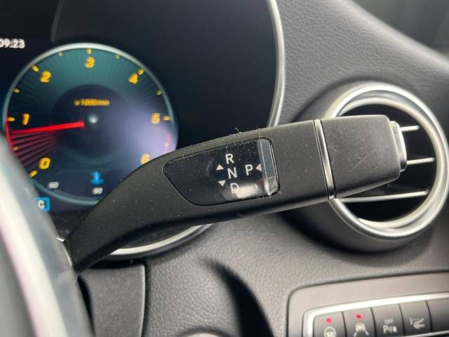Mercedes Benz C-CLASS 2020-12 21504-11