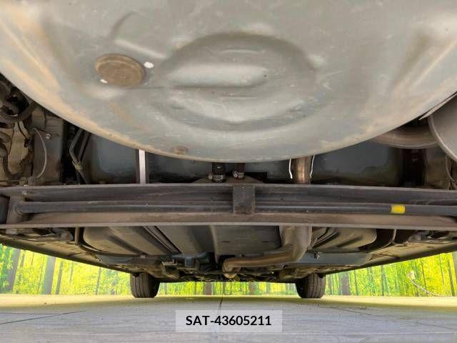 Toyota SIENTA 2016-01 285071-19