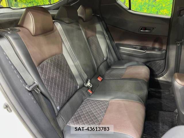 Toyota C-HR 2018-10 343392-9