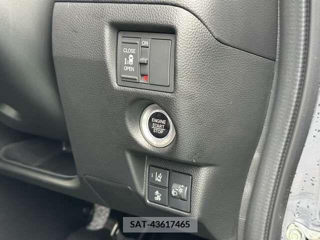 Honda N BOX CUSTOM 2023-11 219785-17