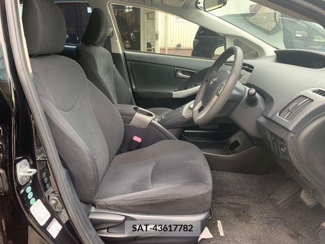 Toyota PRIUS 2012-10 282279-6