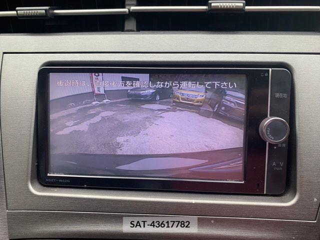 Toyota PRIUS 2012-10 282279-9