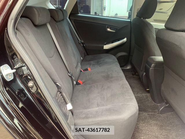 Toyota PRIUS 2012-10 282279-7