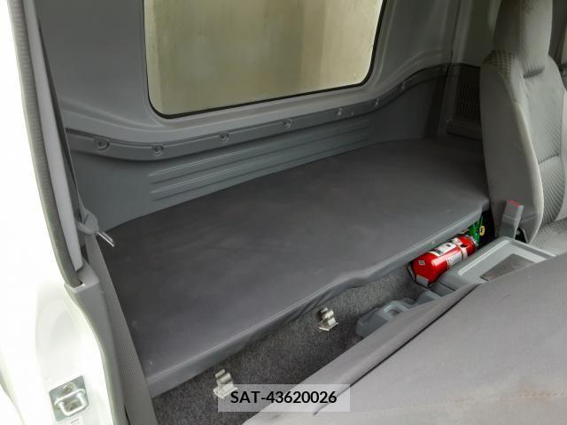 Isuzu FORWARD 2019-03 255735-6