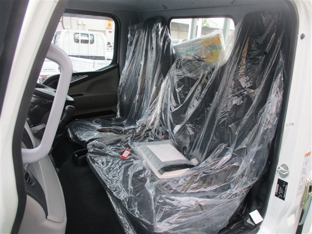 Mitsubishi CANTER 2023-05 6649-14