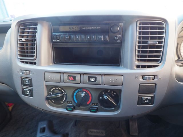 Nissan CARAVAN COACH 2004-07 13549-5