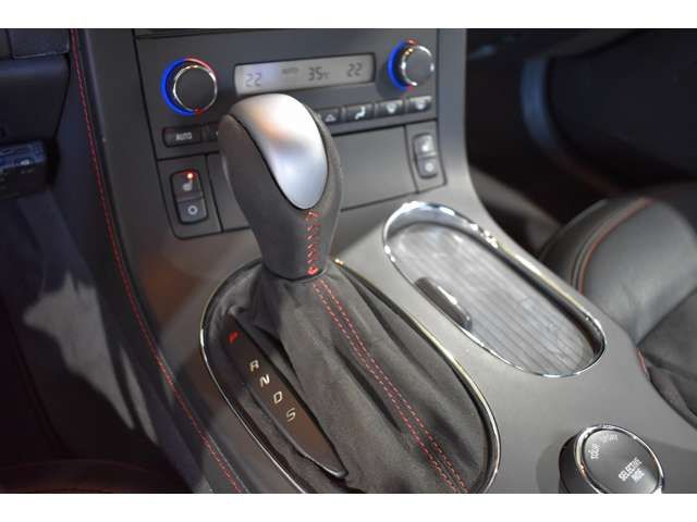 Chevrolet CORVETTE 2012-03 9879-14