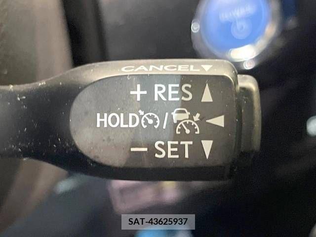 Toyota PRIUS 2020-01 282774-4