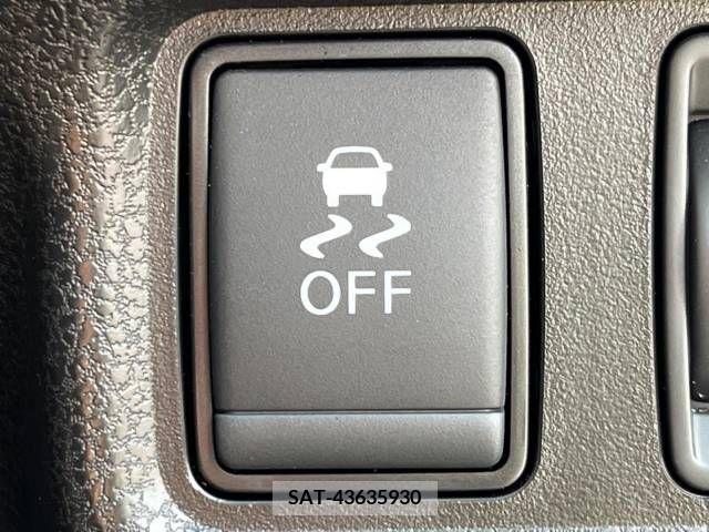 Nissan NOTE 2018-01 365319-6