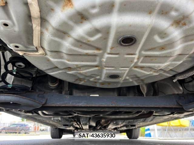 Nissan NOTE 2018-01 365319-19