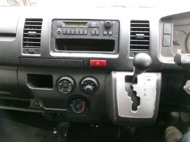Toyota REGIUSACE VAN 2014-11 181883-13