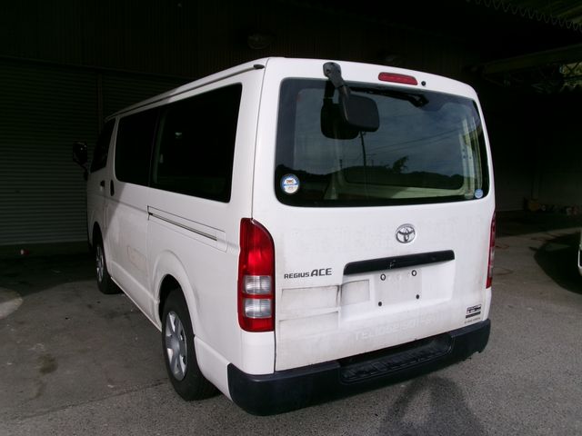 Toyota REGIUSACE VAN 2014-11 181883-2