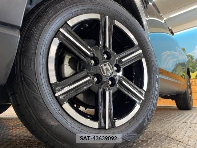 Honda VEZEL 2021-04 369918-13