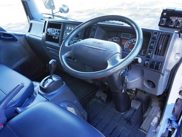 Isuzu ELF TRUCK 2015-01 182154-2
