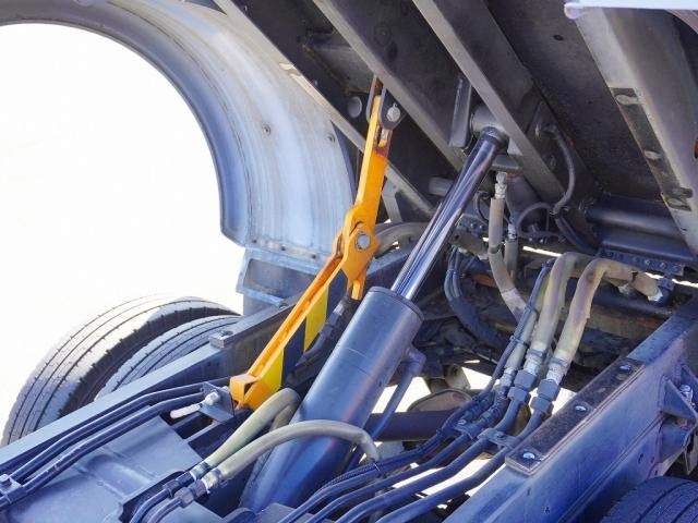 Isuzu ELF TRUCK 2015-01 182154-28