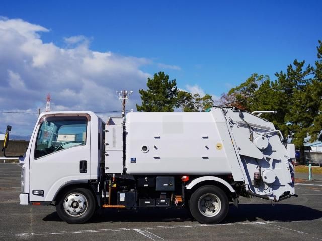 Isuzu ELF TRUCK 2015-01 182154-12