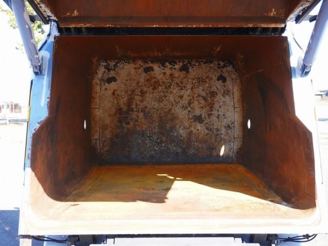 Isuzu ELF TRUCK 2015-01 182154-4