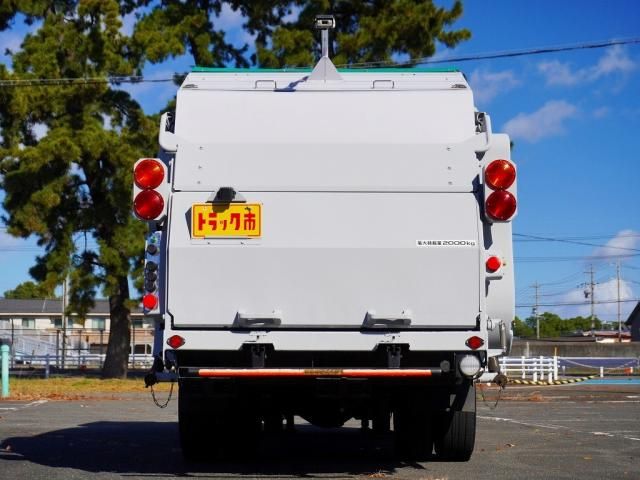 Isuzu ELF TRUCK 2015-01 182154-10