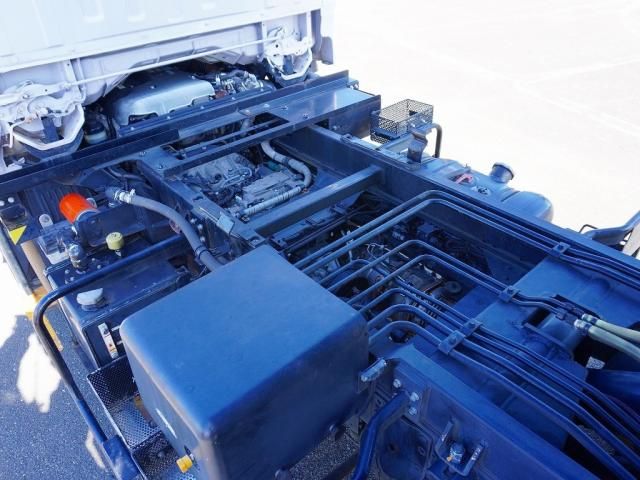 Isuzu ELF TRUCK 2015-01 182154-29