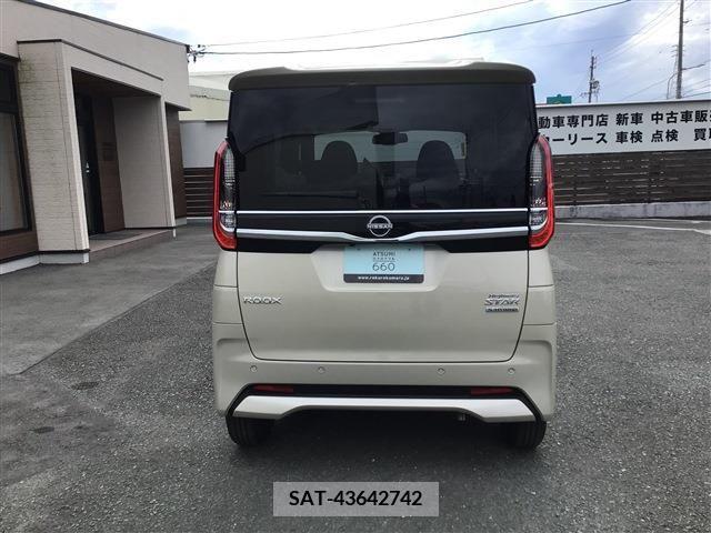 Nissan ROOX 2023-09 205624-18
