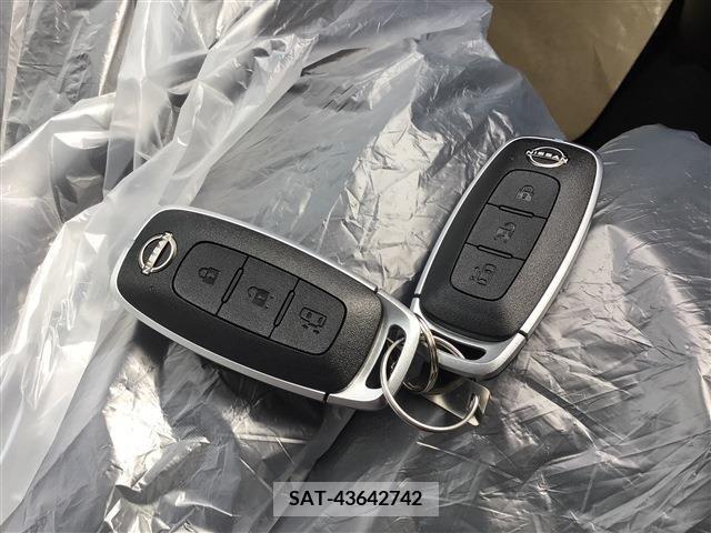 Nissan ROOX 2023-09 205624-15