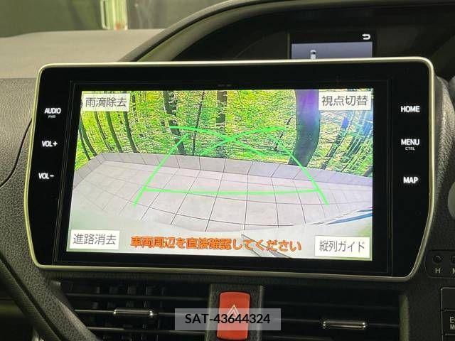 Toyota VOXY 2021-12 213725-3