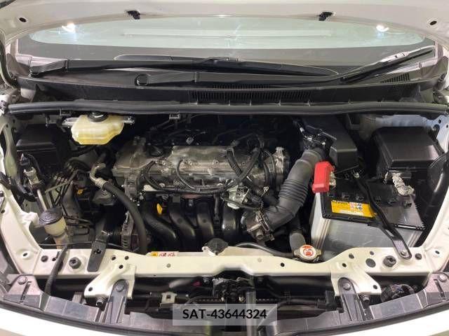 Toyota VOXY 2021-12 213725-19