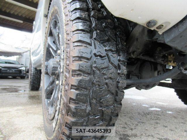 Mazda AZ-OFFROAD 2005-12 293068-18