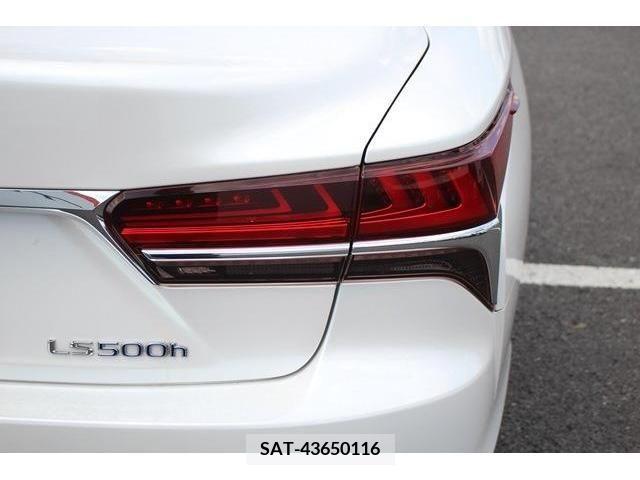 Lexus LS 2019-07 362892-13