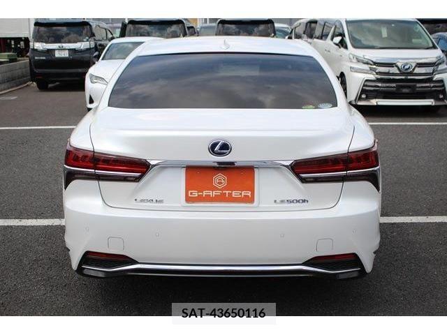 Lexus LS 2019-07 362892-10
