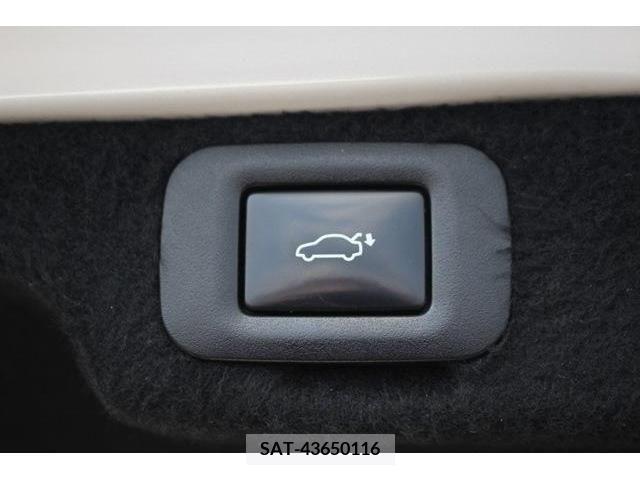 Lexus LS 2019-07 362892-6