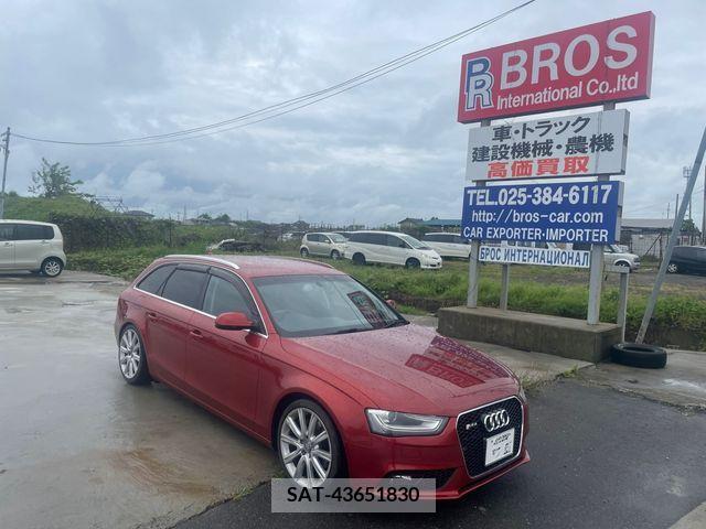 Audi A4 2013-06 261081-0